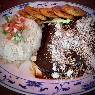 Chicken mole with rice and plantains