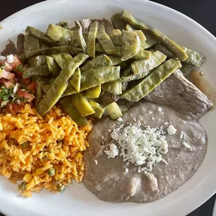 Bistec con Nopales