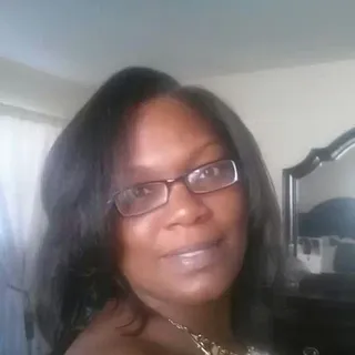 Victoria H.