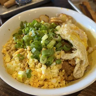 GRANDMA'S CHICKEN ADOBO RICE BOWL