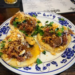 SMOKED CARNITAS TACOS PLATE