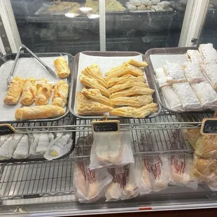 Desserts. This time I got the Quesito (left corner).