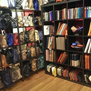 Wristlets! Handbags! Clutches! All colors and sizes!