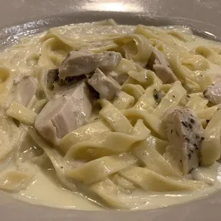 Fettuccine Alfredo
