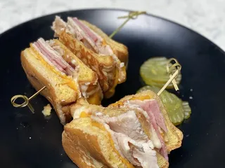 Metro City Restaurant & Bar