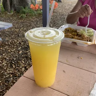 Pineapple lemonade