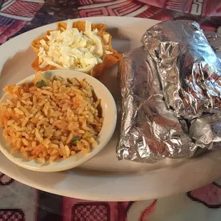 3 Taco special with fajita chicken, potato and chorizo(sausage like). Very good.