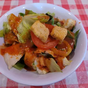 Garden side salad - Tasty Italian Dressing