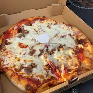 12in Meat lovers pizza