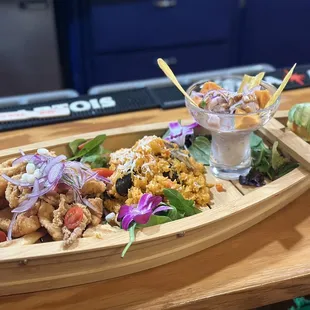 Combo Marino (Fried seafood &amp; Ceviche)