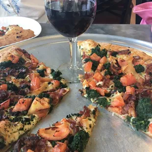 Spinach &amp; Chicken Pizza