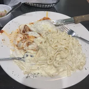 Fettuccine Alfredo