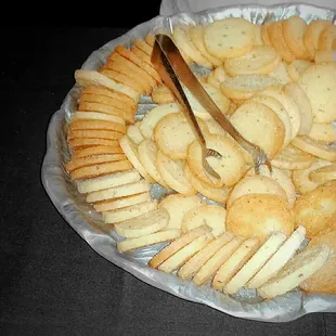 Dive into Duos Kitchen and Terry some of their delectable rosemary lavender cookies!