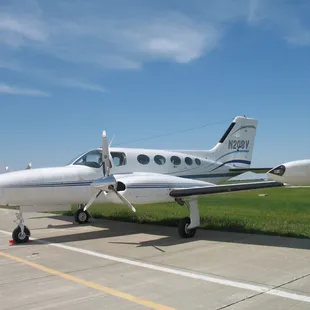 Cessna 421 available for charter flights!
