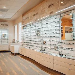 Advanced Vision Care and Dry Eye Spa