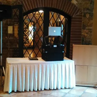 Simple, clean setup.