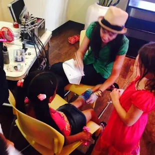 Rebecca doing her thing!!