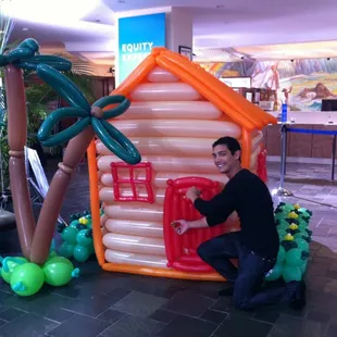 Jimmie Models a Balloon House
