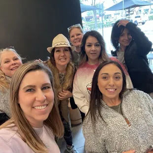 Josephine!!! Loves fashion and coffee!