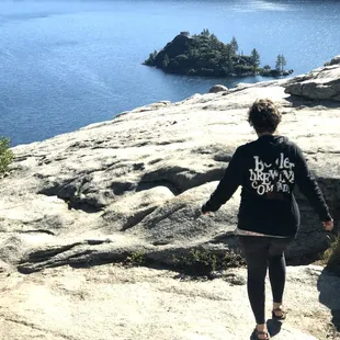 Hike around Lake Tahoe