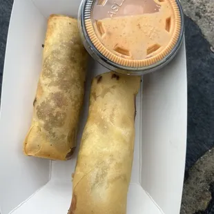 Cheeseburger with mustardy burger dipping sauce