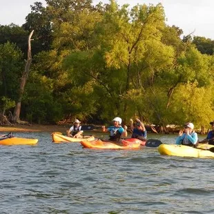 A happy class learns the strokes at Lake Arlington