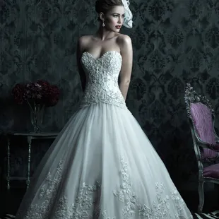 Allure C222 size 14 ivory.  Retails at $2700. My price  $1000