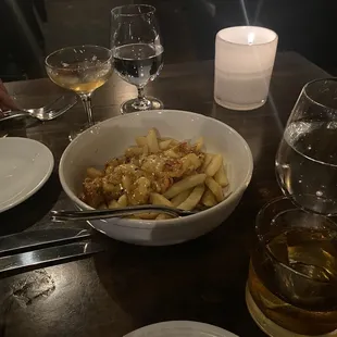 Lobster poutine