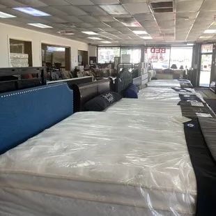 King bedrooms with mattresses