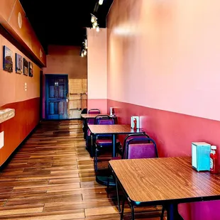 sushi and sashimi, interior