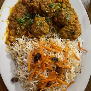 Meatballs, lentils and the fluffiest basmati rice!