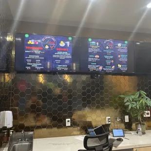 Menu - I want to try their fresh squeeze juices too