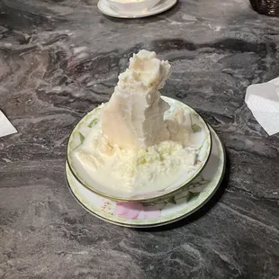 Afghan Sheer Yakh (ice cream)