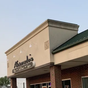 the outside of a restaurant