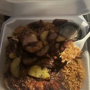 Jollaf Jollof Rice &amp; Chicken( Fried Plaintain)