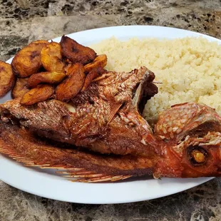 Red snapper with plantains and Attiéké.