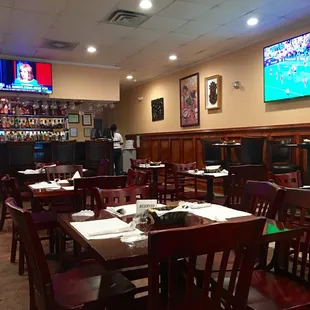 This place is huge. Two rooms and a band on the weekend.