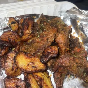 Whole Wings + Fried Plantains