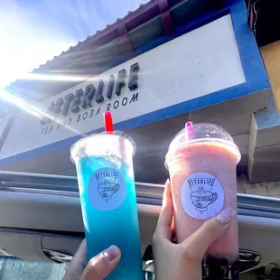 Aquamarine Lemonade Refresher  [With lychee / Aloe Vera Jelly] (Captain Ducky size)   Strawberry Slush [With Boba] (Captain Ducky size)