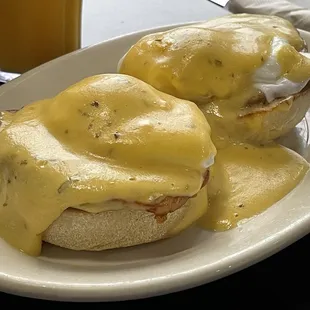 Classic Eggs Benedict