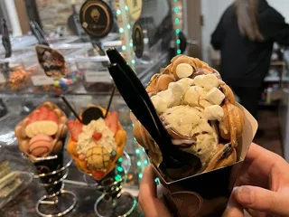Waffle-Licious
