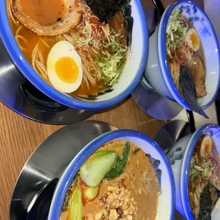 Hazelnut Tantanmen (v)