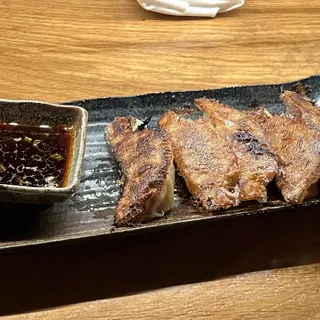 Yaki Gyoza