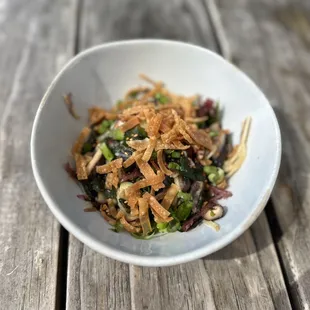 ringo kaiso salad $7 apple, seaweed, shio dressing, fried wonton skin, green onion, sesame