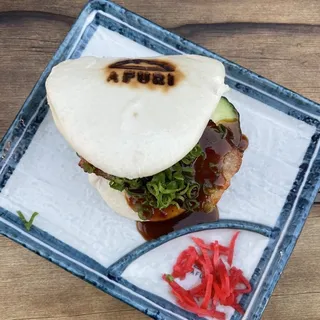 kakuni pork bun