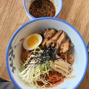 Kara-Tsuyu (dipping broth on side)