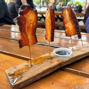 chicken wings and fried chicken, food