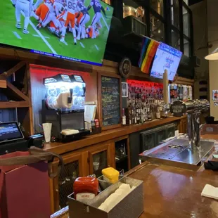 sushi and sashimi, interior