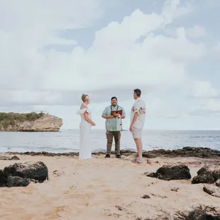 Elopement at Shipwreck Beach, Kauai, Hawaii