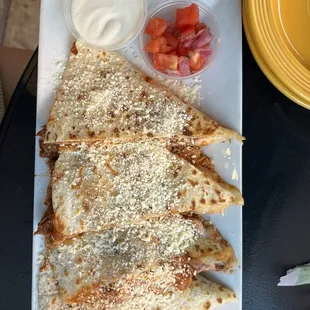 QUESADILLA AMERICANA with cheese